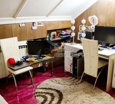 Sale, four bedroom apartment, 142m², Zemun Centar, Zemun Sve Podlokacije - image 12