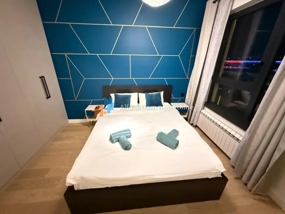 Izdavanje, dvosoban stan, 60m², Savski Venac, Beograd