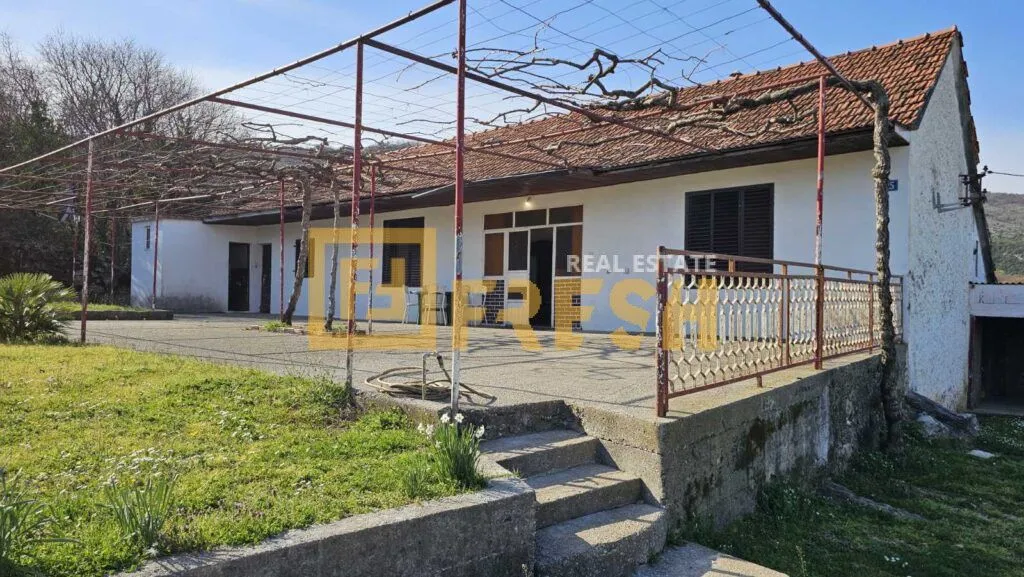 Prodaja, kuća, 80m², Beri, Podgorica