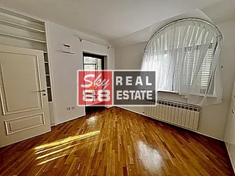 Izdavanje, kuća, 300m², Voždovac Sve Podlokacije, Beograd - image 16