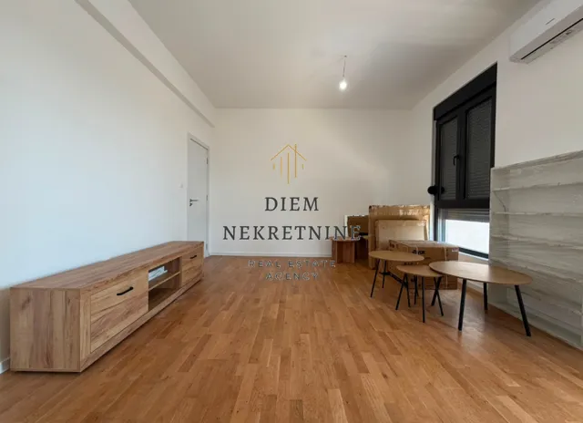 Prodaja, dvosoban stan, 64m², Tološi, Podgorica