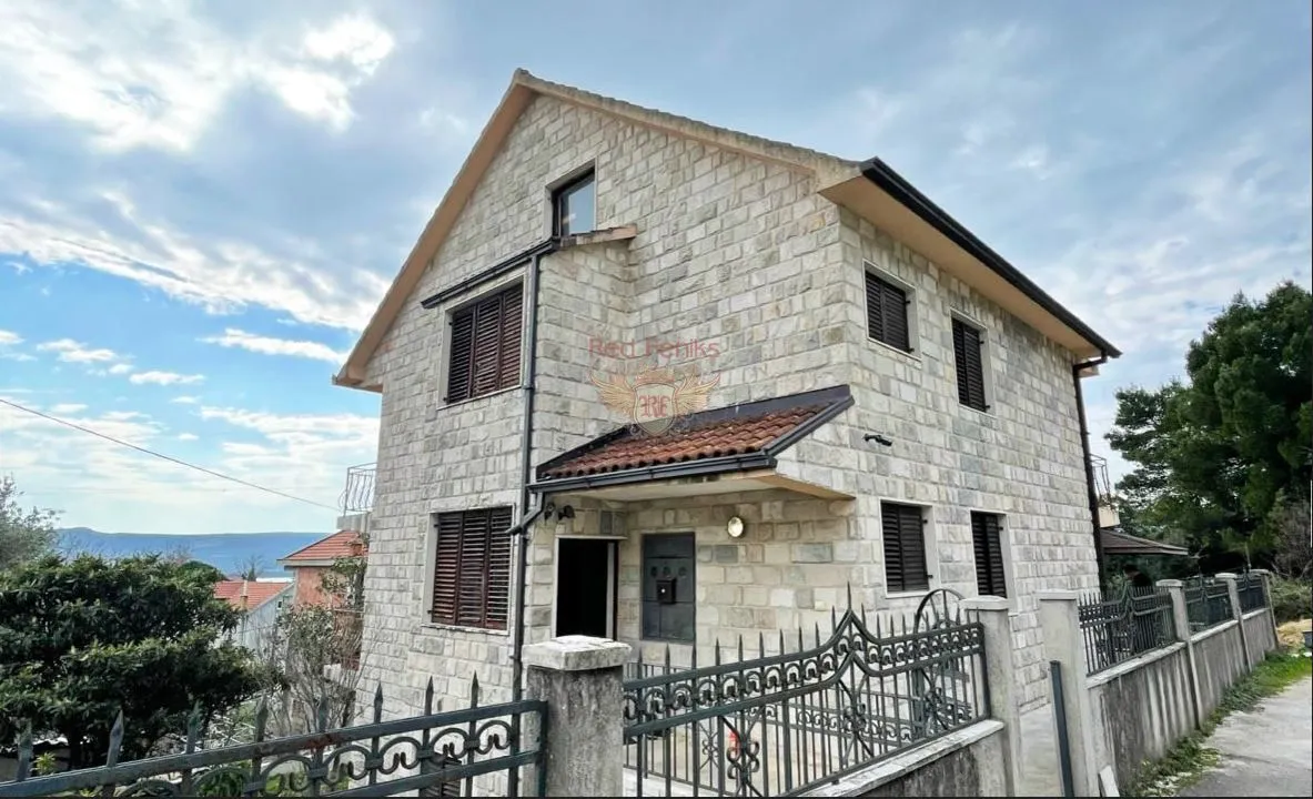 Prodaja, kuća, 280m², Tivat, Crna Gora