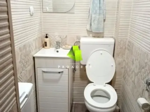 Izdavanje, trosoban stan, 100m², Centar, Niš - image 14