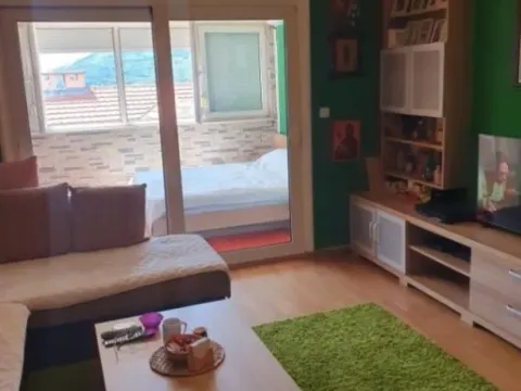 Prodaja, jednosoban stan, 34m², Podmaine, Budva