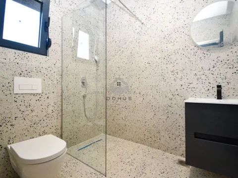 Izdavanje, kuća, 150m², Donja Gorica, Podgorica - image 15