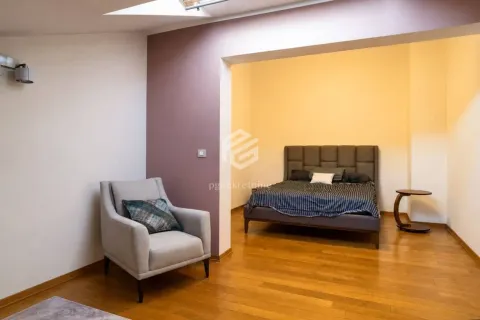 Rent, three bedroom apartment, 140m², Krivi Most, Podgorica - image 12
