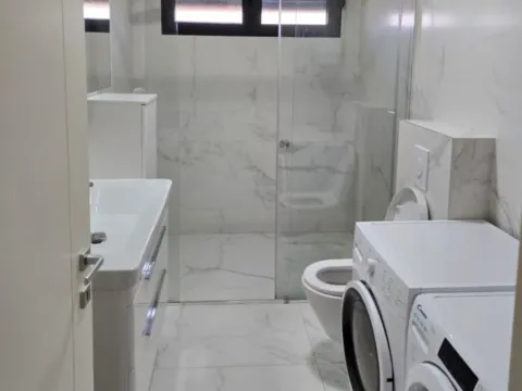 Izdavanje, trosoban stan, 130m², Nova Dalmatinska, Podgorica - image 6