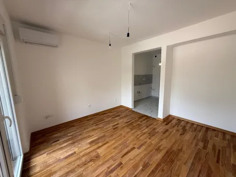 Sale, studio apartment, 25m², Lazi, Budva - image 6