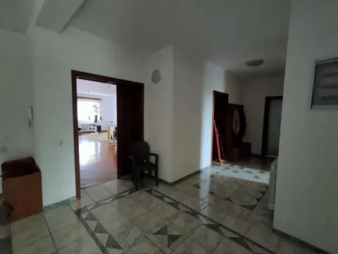 Rent, office space, 950m², Sremska Kamenica, Petrovaradin - image 46