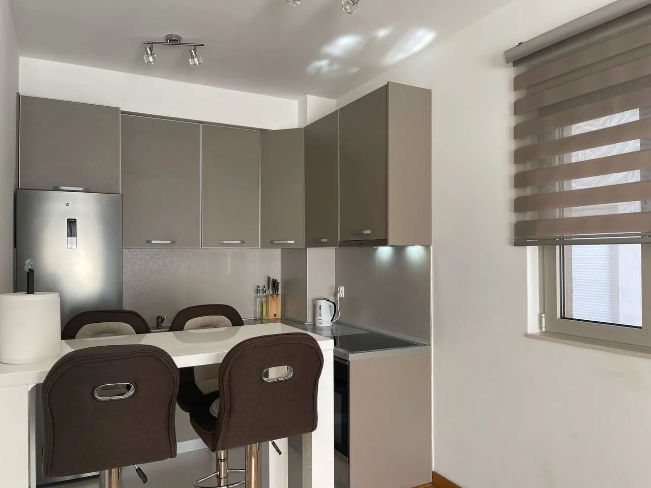 Rent, one bedroom apartment, 47m², Budva okolina, Budva