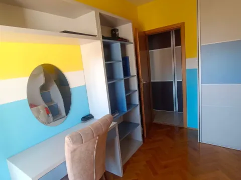 Izdavanje, dvosoban stan, 65m², Stari Aerodrom, Podgorica - image 13