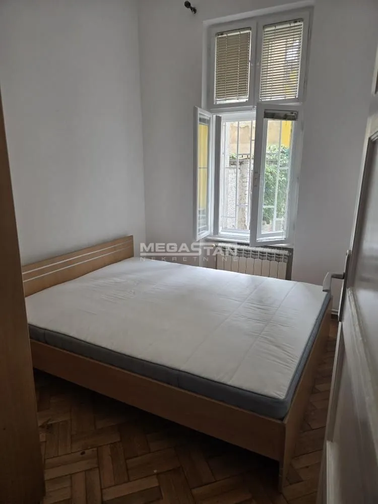 Izdavanje, jednosoban stan, 36m², Gundulićev Venac, Beograd