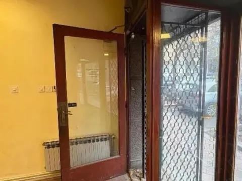 Izdavanje, poslovni prostor, 35m², Savski Venac, Beograd - image 3