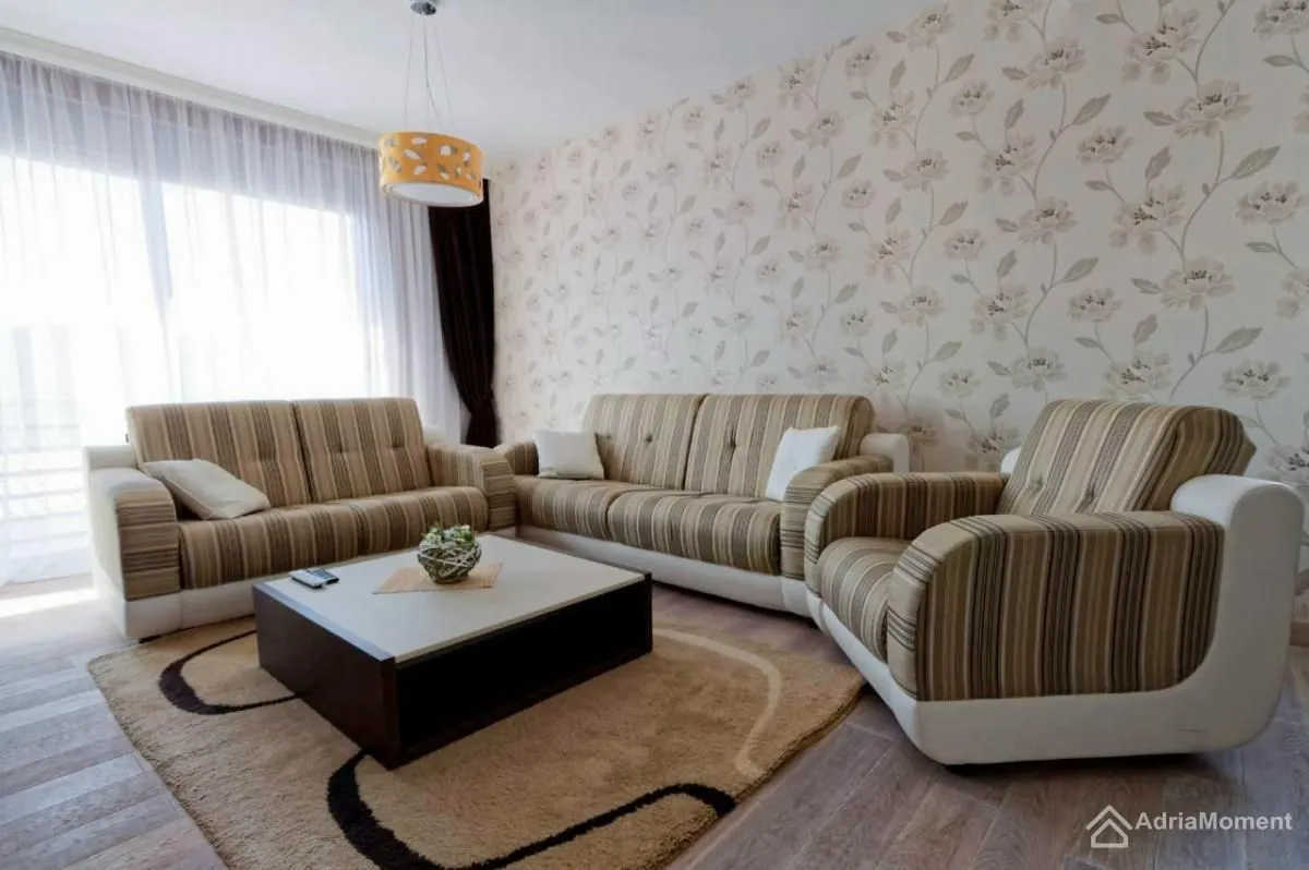 Prodaja, trosoban stan, 140m², Donja Lastva, Tivat