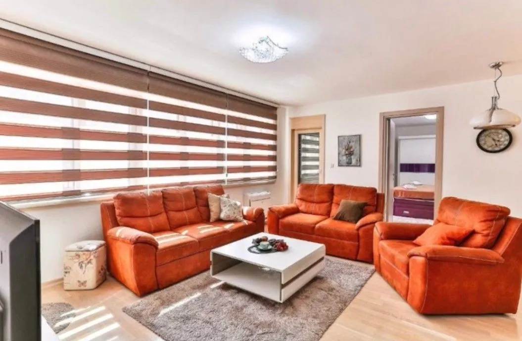 Izdavanje, dvosoban stan, 75m², Babin Do, Budva