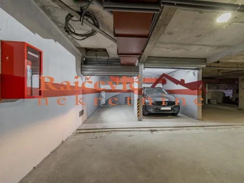 Prodaja, četvorosoban stan, 115m², Vračar, Šid - image 20