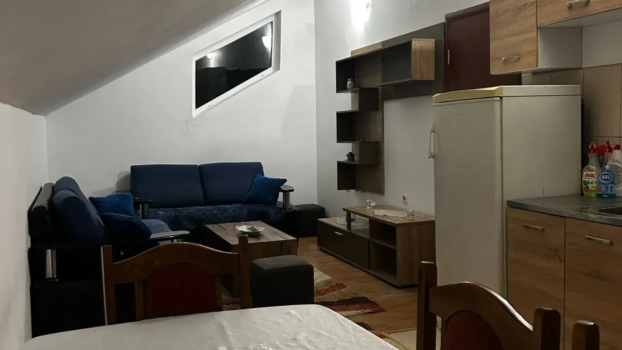 Izdavanje, dvosoban stan, 80m², Zabjelo, Podgorica