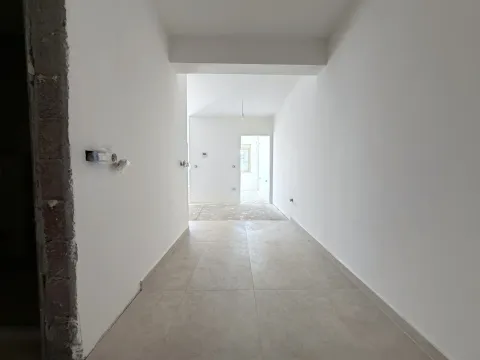 Prodaja, jednosoban stan, 51m², Bečići, Budva - image 8