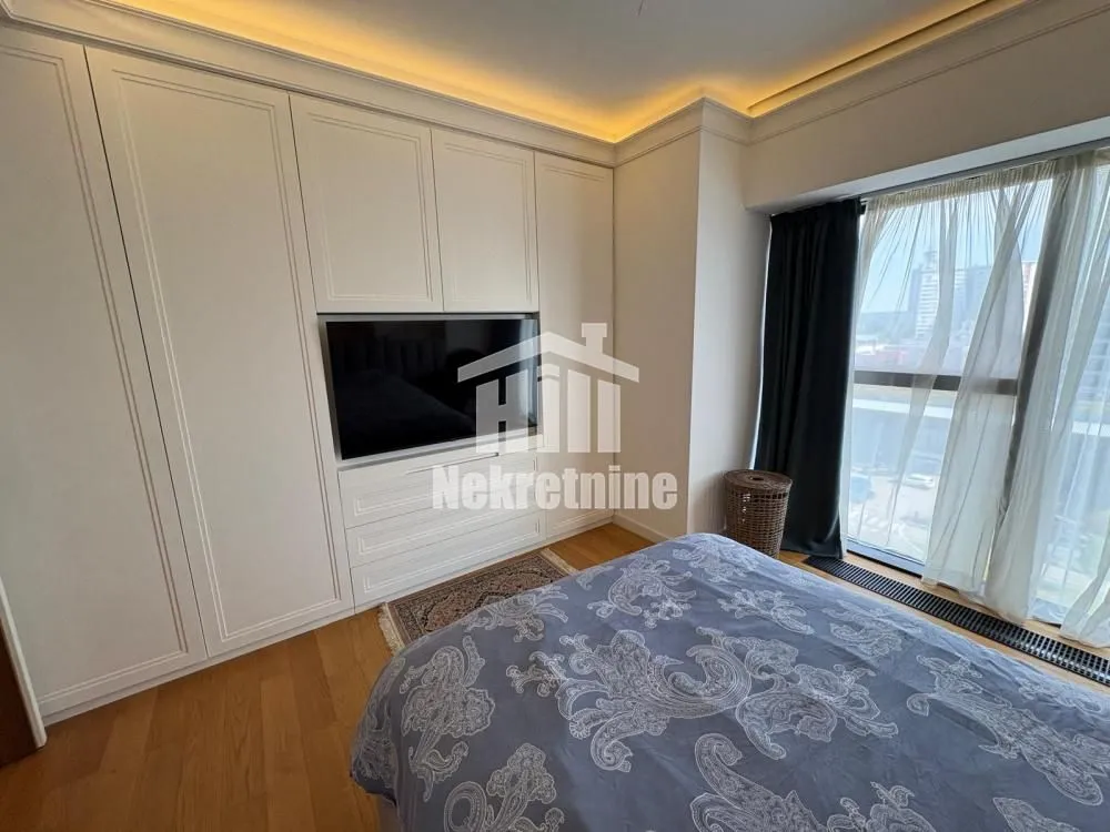Sale, three bedroom apartment, 95m², Novi Beograd Blok 65, Novi Beograd Sve Podlokacije