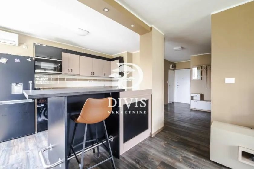 Prodaja, dvosoban stan, 58m², Zemun Sve Podlokacije, Beograd