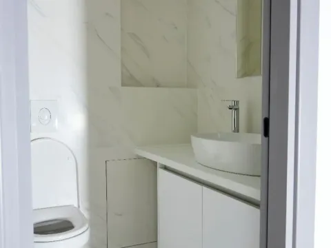 Izdavanje, poslovni prostor, 130m², City Kvart, Podgorica - image 8