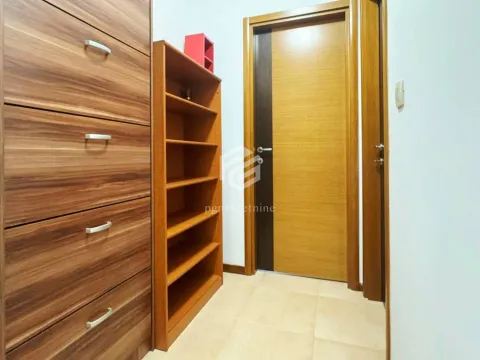 Izdavanje, dvosoban stan, 55m², Stari Aerodrom, Podgorica - image 15