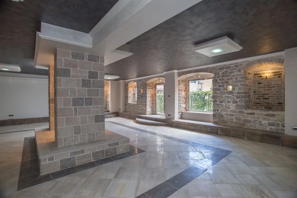 Rent, office space, 102m², Stari Grad, Herceg Novi