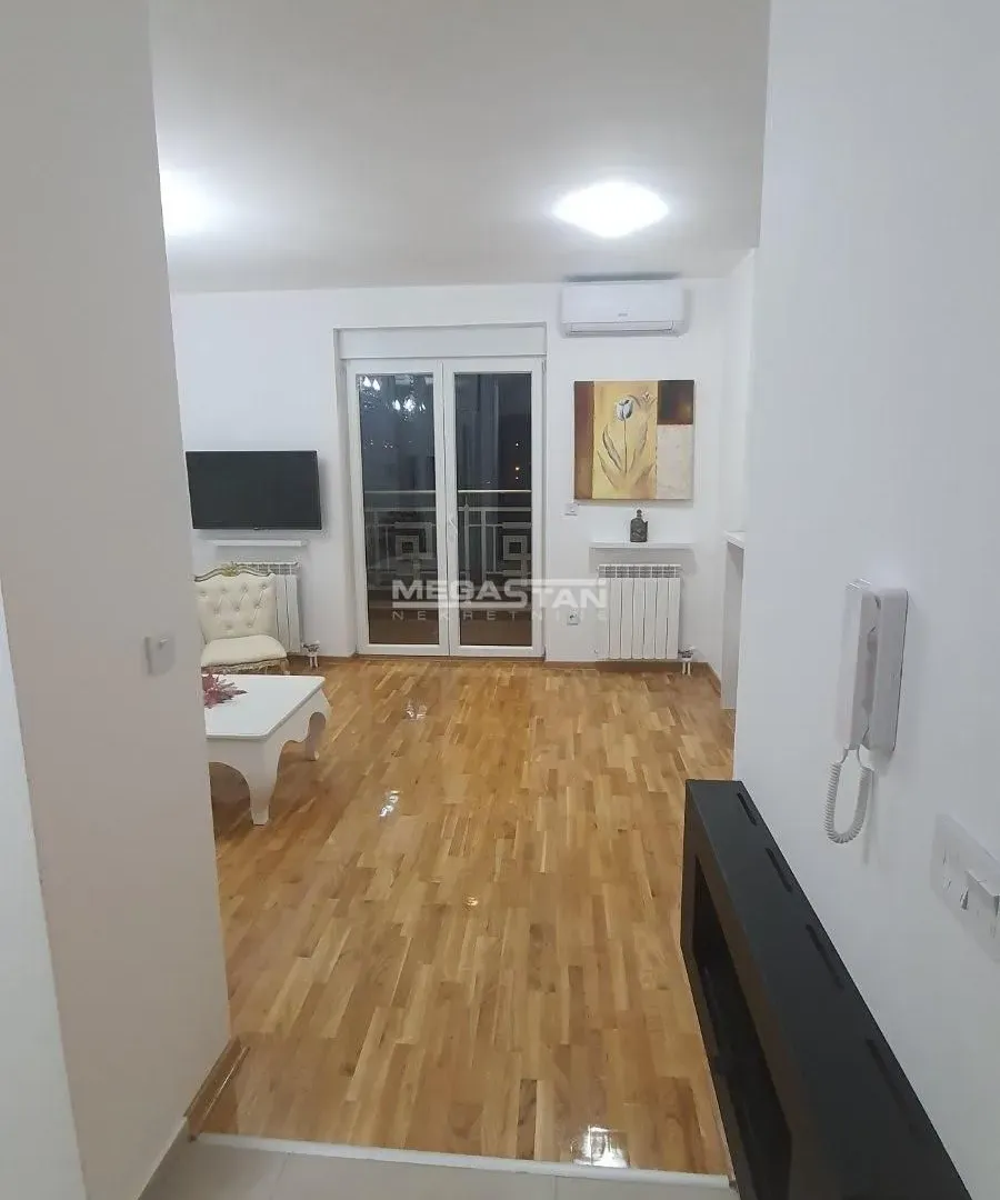 Rent, two bedroom apartment, 50m², Hala Pionir, Palilula Sve Podlokacije