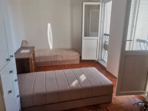 Rent, one bedroom apartment, 63m², Centar, Bar - image 10