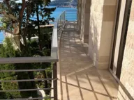 Izdavanje, dvosoban stan, 178m2, Budva
