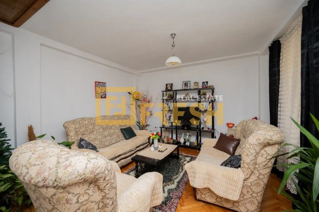 Sale, house, 348m², Stara Varoš, Podgorica