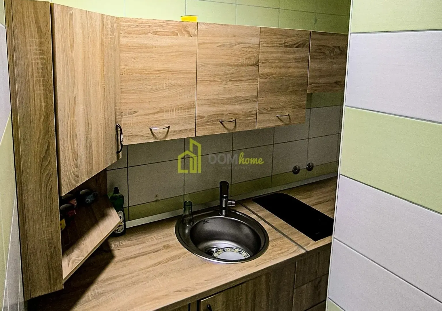 Sale, two bedroom apartment, 78m², Centar, Tivat