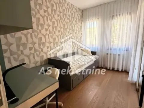 Izdavanje, trosoban stan, 73m², Đeram Pijaca, Beograd - image 12