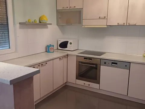 Sale, three bedroom apartment, 84m², Zemun Gornji Grad, Zemun Sve Podlokacije - image 7