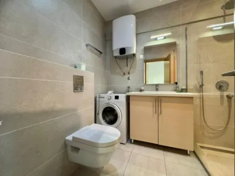 Izdavanje, jednosoban stan, 46m², Centar, Budva - image 7