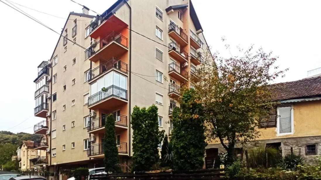 Prodaja, dvosoban stan, 77m², Banja Koviljača, Loznica