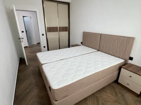 Izdavanje, dvosoban stan, 85m², Šušanj, Bar - image 10