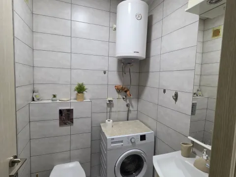 Rent, one bedroom apartment, 44m², Preko Morače, Podgorica - image 11