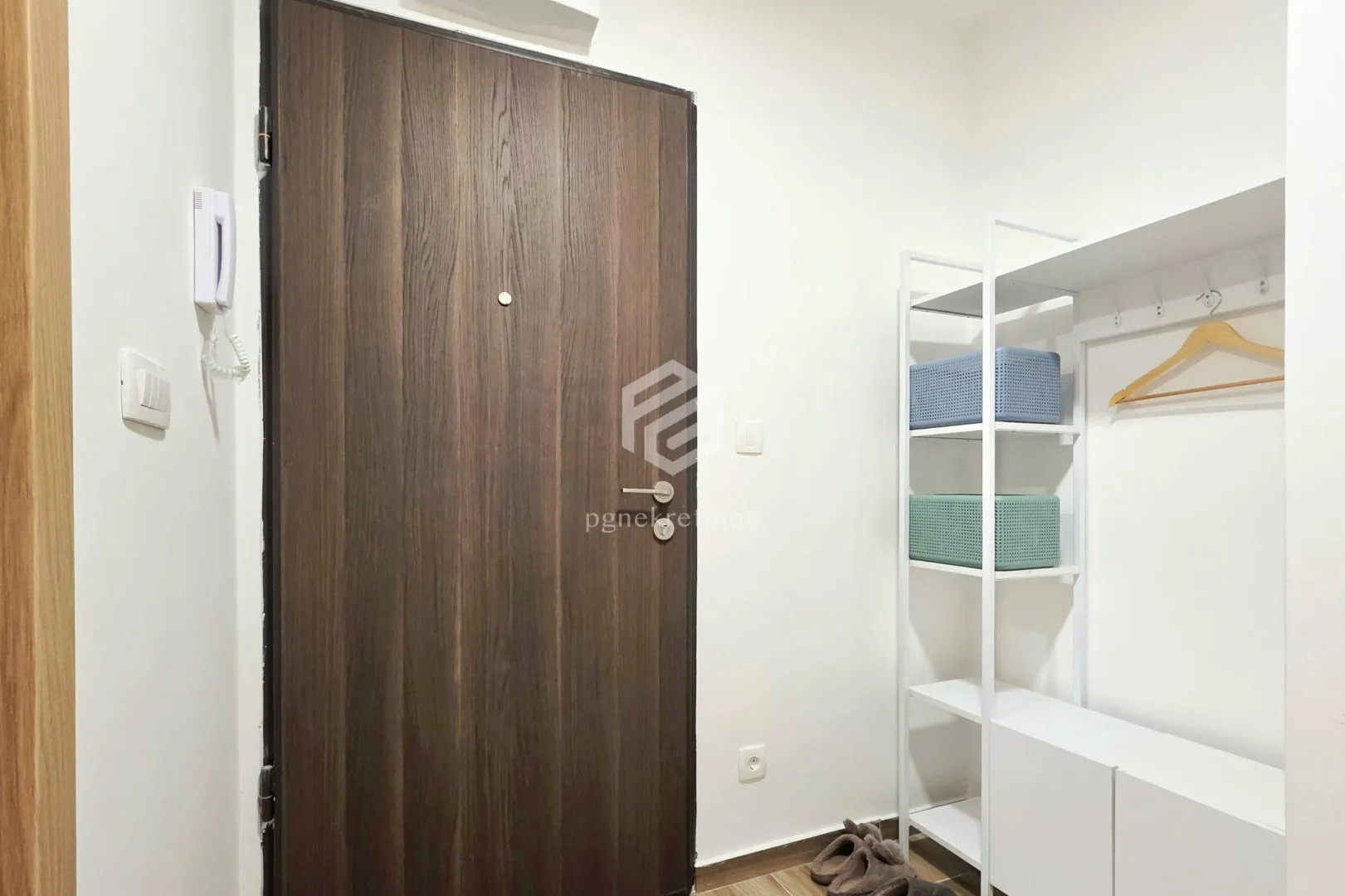 Rent, one bedroom apartment, 42m², Stari Aerodrom, Podgorica