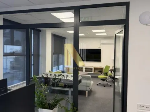 Rent, office space, 204m², Centar, Novi Sad - image 16