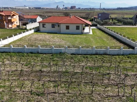 Rent, house, 200m², Kokoti, Podgorica - image 4