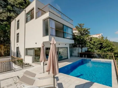 Sale, house, 236m², Njivice, Herceg Novi - image 3