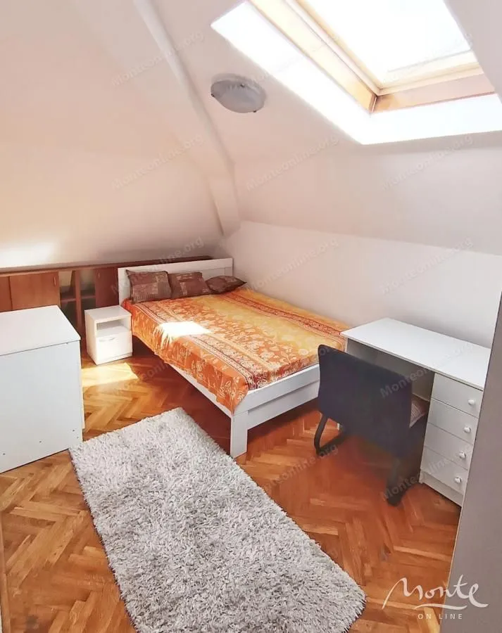 Prodaja, dvosoban stan, 77m², Ljubović, Podgorica