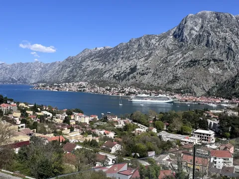 Sale, five bedroom apartment, 192m², Kotor, Crna Gora - image 4