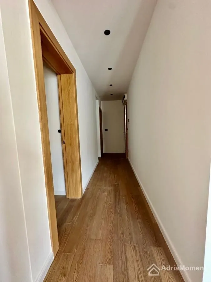 Prodaja, trosoban stan, 96m², Kalimanj, Tivat