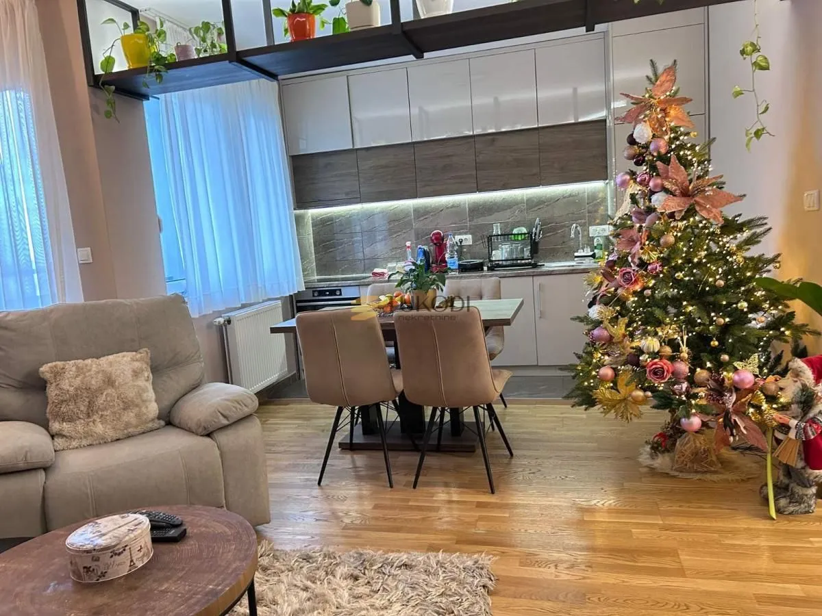 Prodaja, trosoban stan, 58m², Sremska Kamenica, Petrovaradin