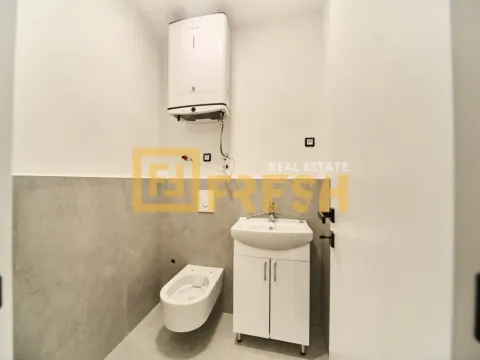 Rent, office space, 95m², City Kvart, Podgorica - image 12