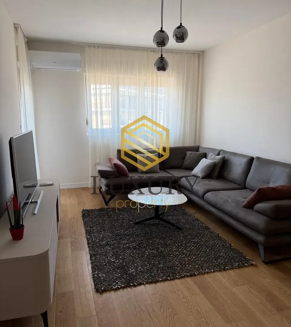 Rent, one bedroom apartment, 49m², Central Point, Podgorica