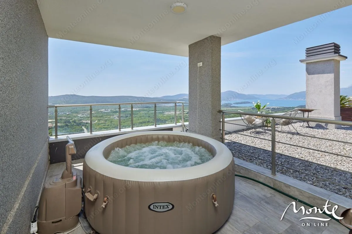 Prodaja, kuća, 220m², Tivat, Crna Gora