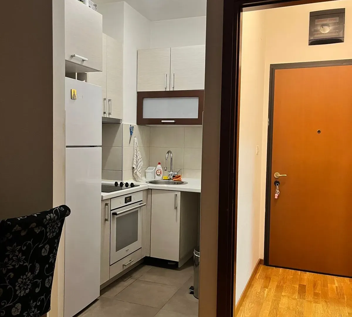 Izdavanje, garsonjera, 30m², City Kvart, Podgorica